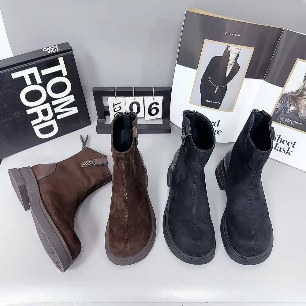 7779新款后拉链圆头舒适百搭软底中帮时尚马丁靴