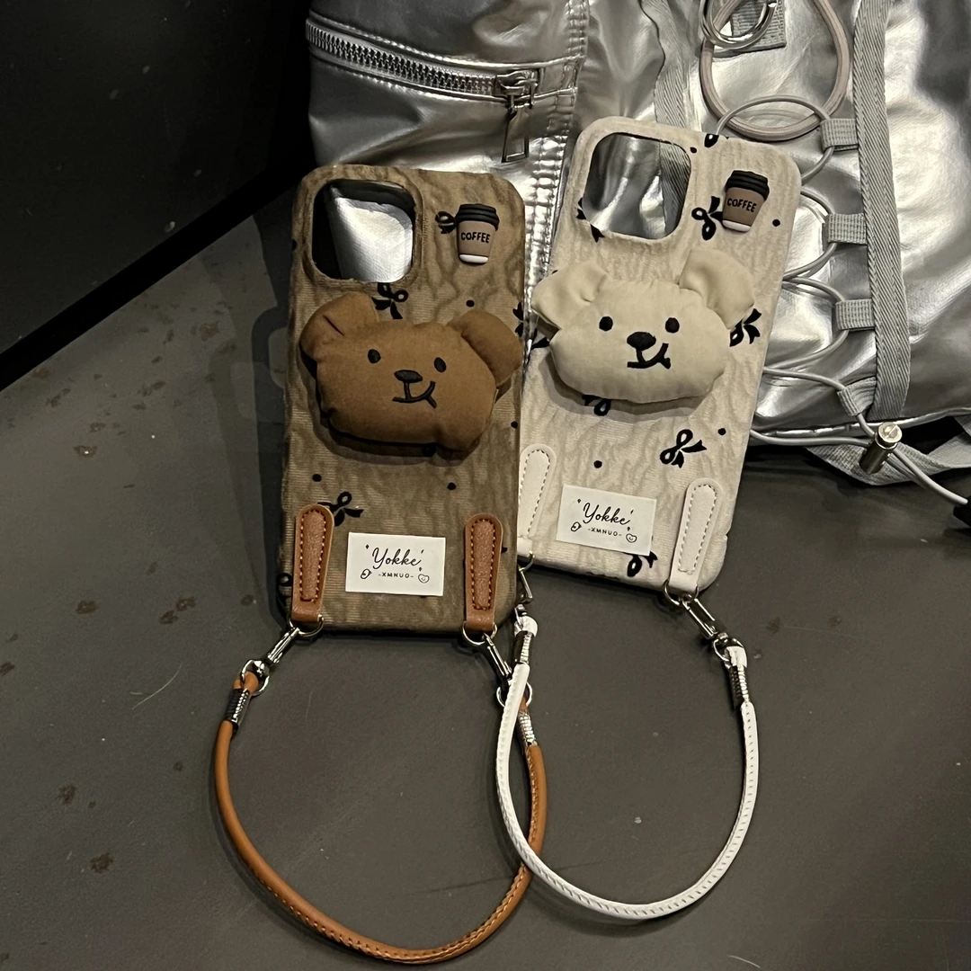 Ins咖啡棕可爱熊苹果16promax新款手提15pro手机壳适用苹果系列