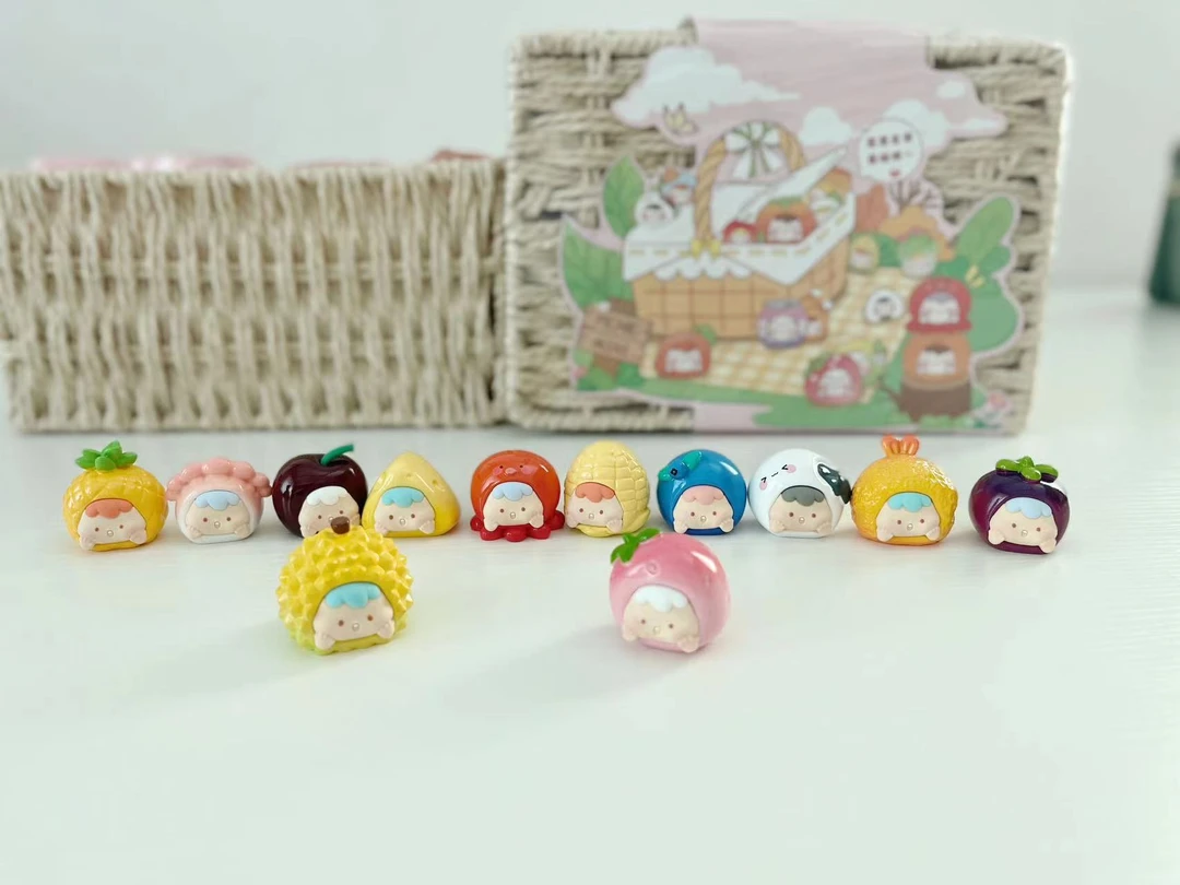 贪吃崽崽-手办-女生可爱摆件公仔-盲盒-收藏-潮漫-潮玩