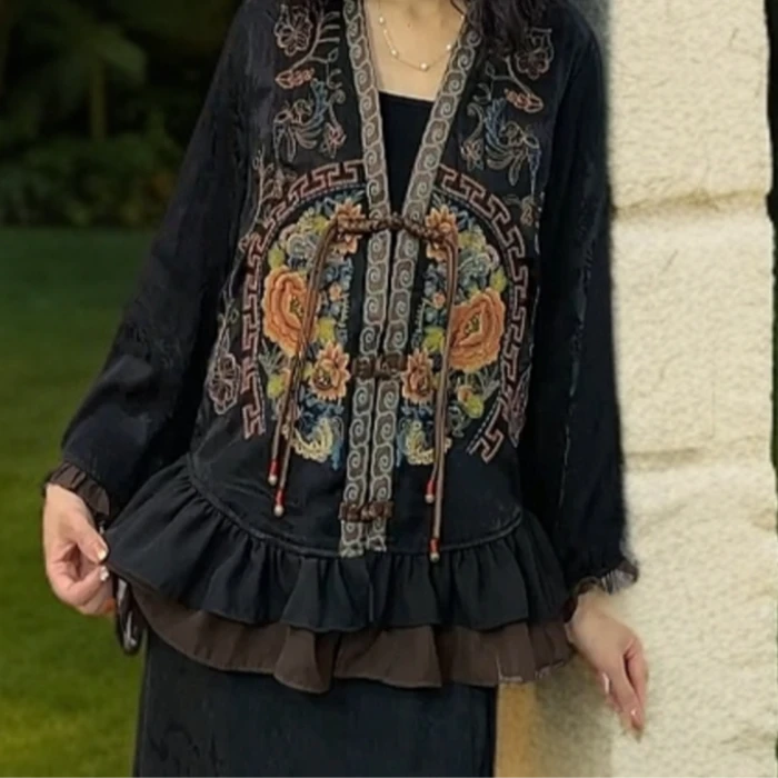 《珠联璧合》丹丹时尚短款夏季重工提花气质上衣短外套