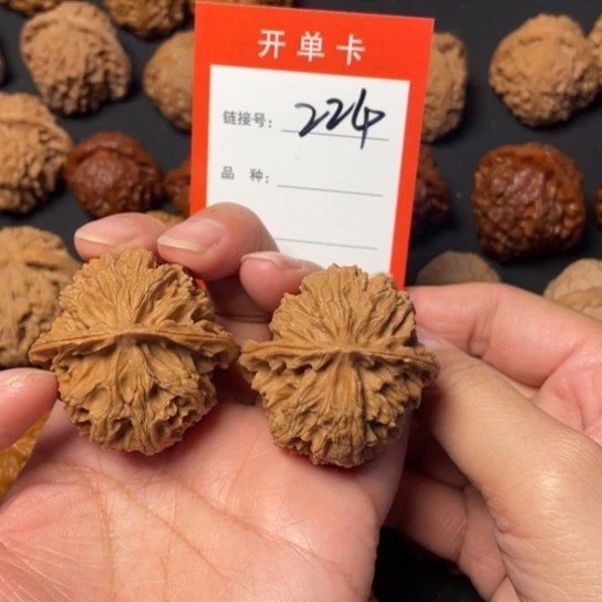 核桃核雕全品苹果园224号