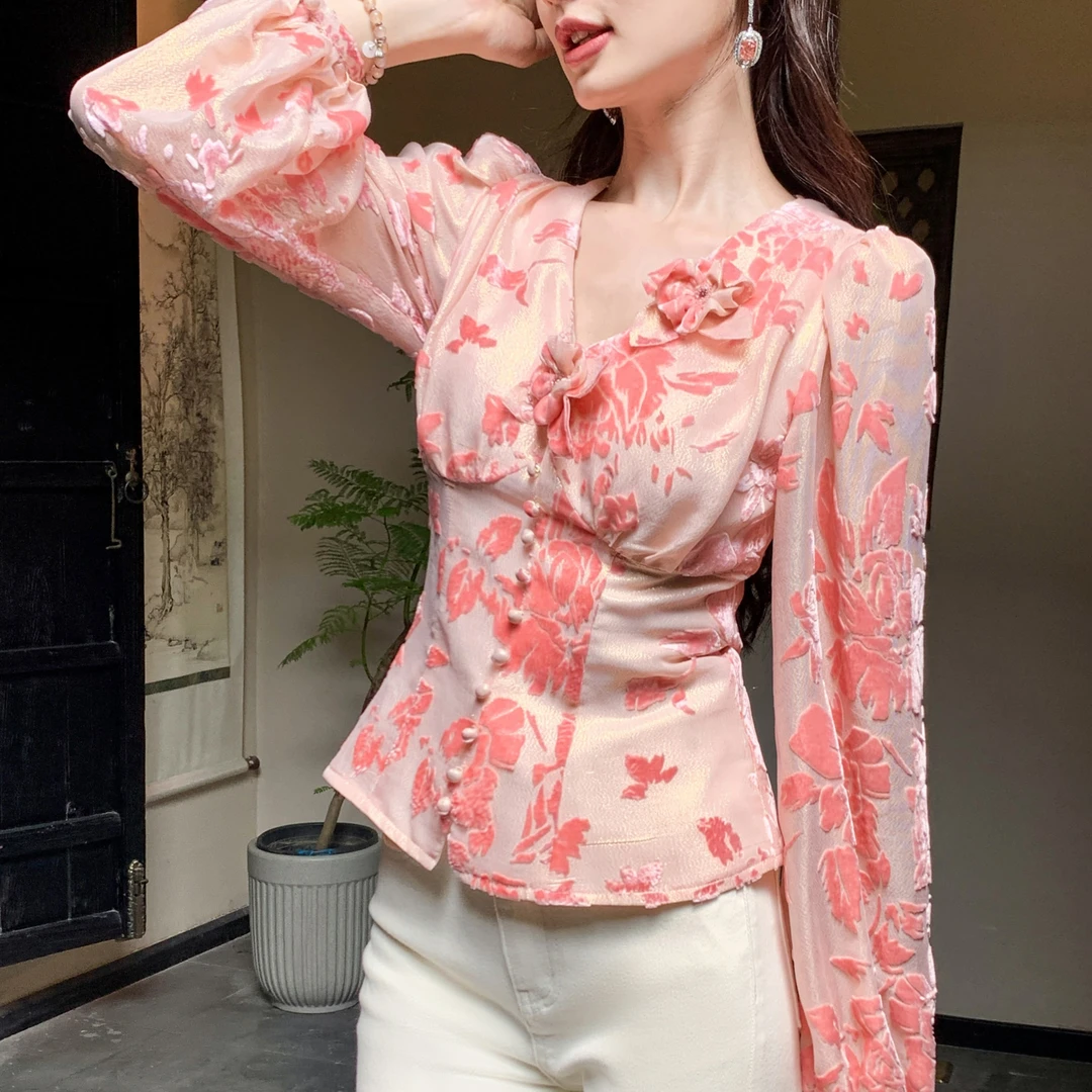 BeQueenStory【金雀海棠】丝绒灯笼袖V领修身气质上衣新款新款