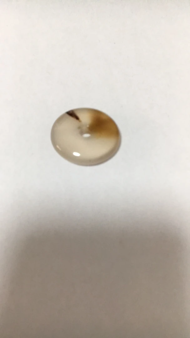 天然玛瑙平安扣，卡27以上大小，多样化发货。