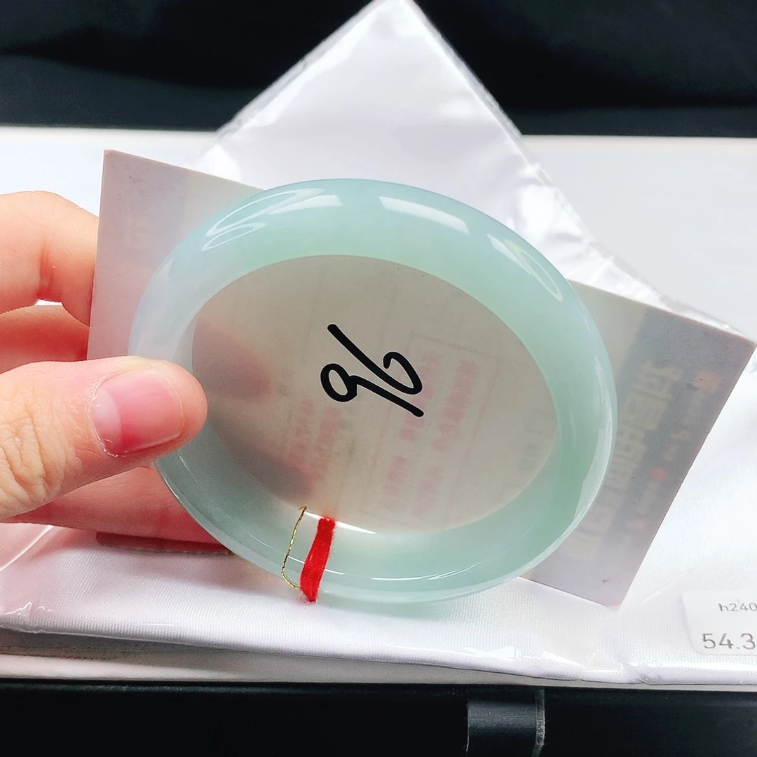 翡翠手镯未镶嵌缅甸天然a货手镯54+