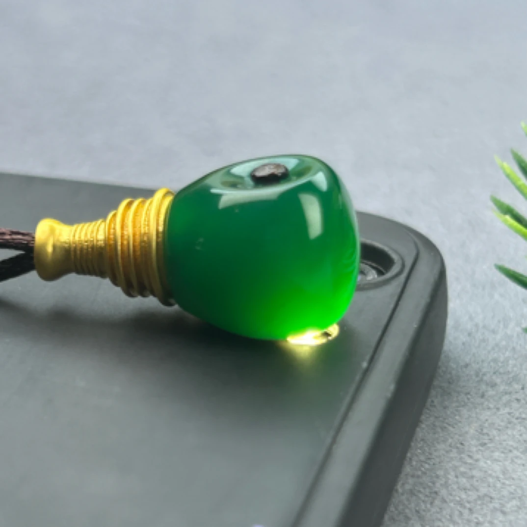 非洲翠玛瑙正阳绿三通尺寸对孔12mm左右文玩配饰菩提配饰