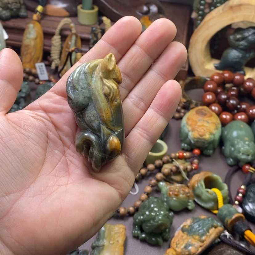 【闪购商品】岫岩河磨玉（透闪石质玉）把件未镶嵌风*断