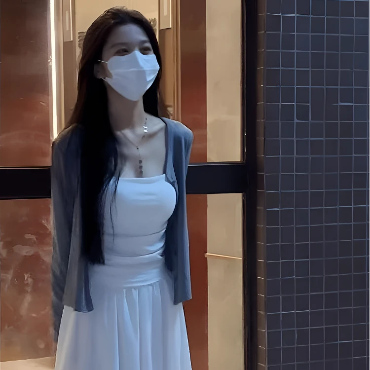 配吊带裙灰色薄款开衫外套女秋季长袖新款防晒罩衫外搭高级感披肩