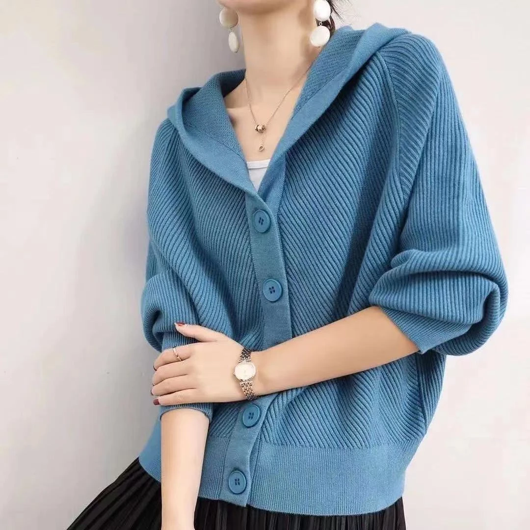 大码明星款秋冬女装蝙蝠开衫时尚外套百搭宽松纯色带帽长袖针织衫