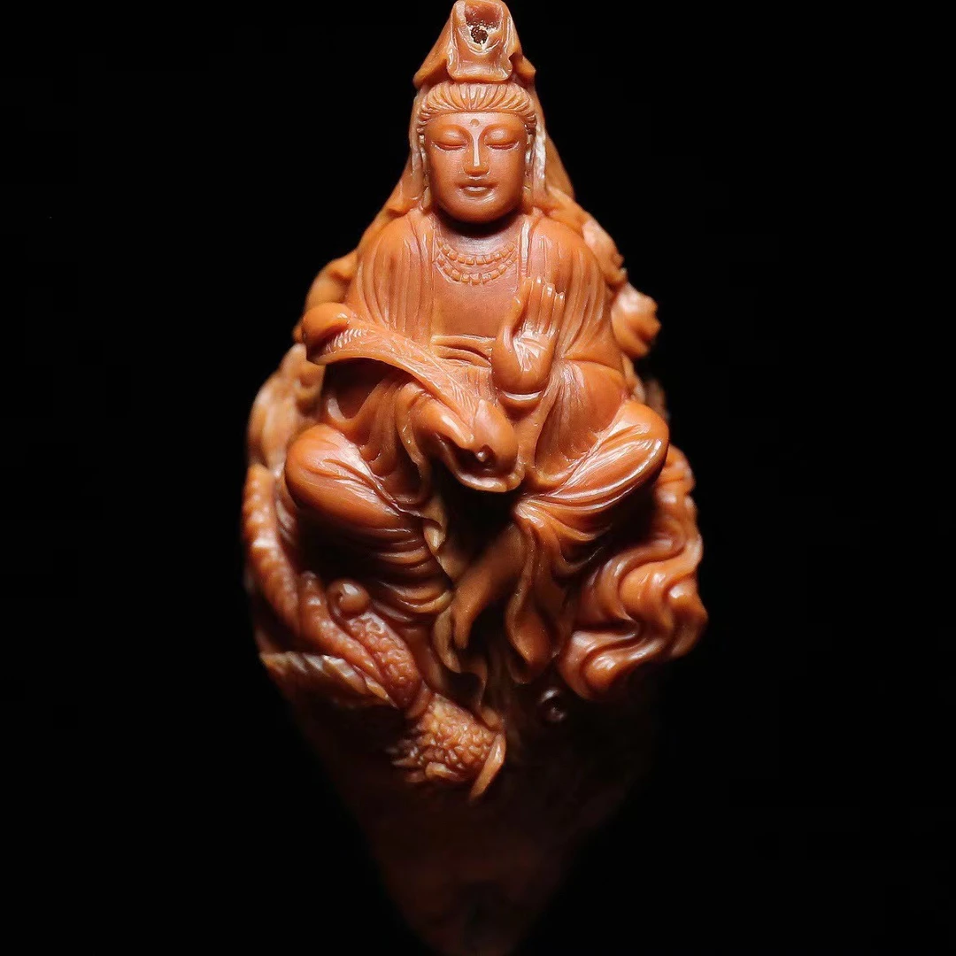 玩核居英子核雕【品名】御龙观音 【尺寸】2.3×4.5
