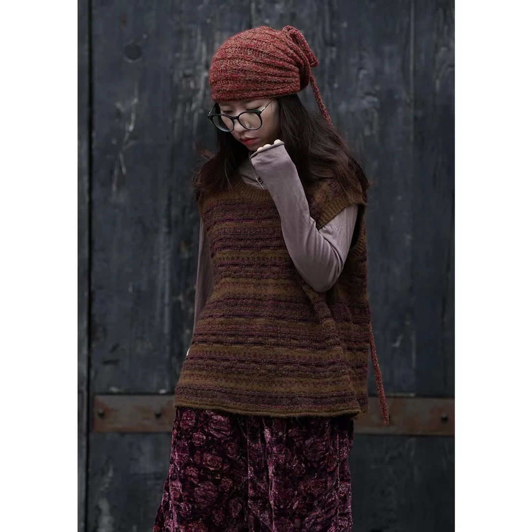 【云雾里】1221不规则提花背心