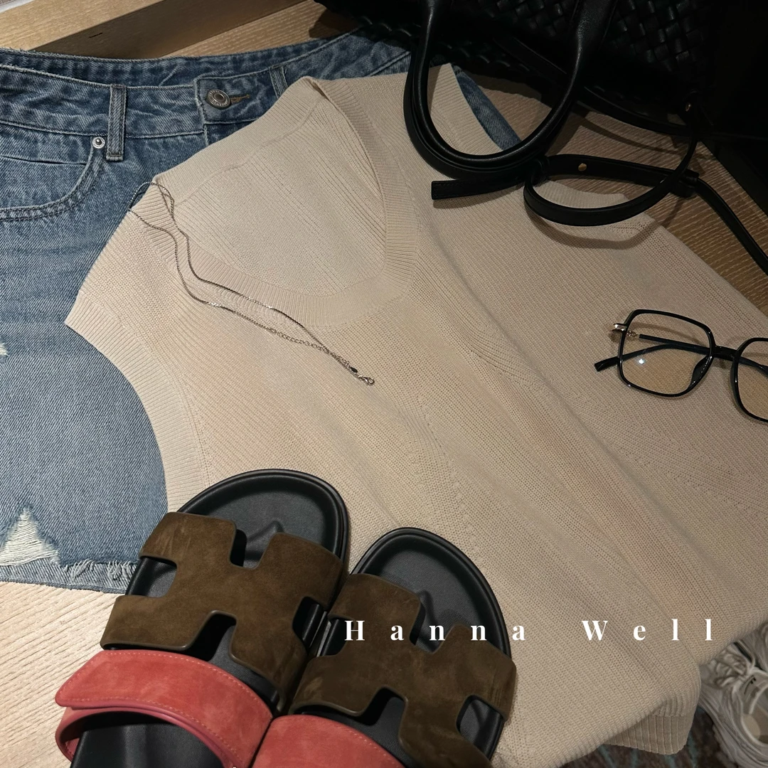 273号【年中福利】不退换!法式复古文艺 简约休闲马甲背心23068背心