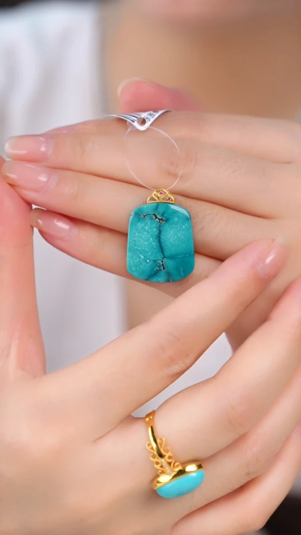 【闪购商品】绿松石吊坠(不含链)18K金镶嵌1