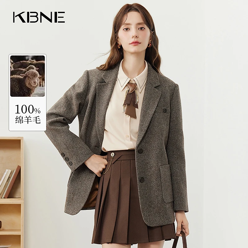 KBNE设计师通勤女装轻奢职业西装外套女复古高级感秋冬人字纹西装