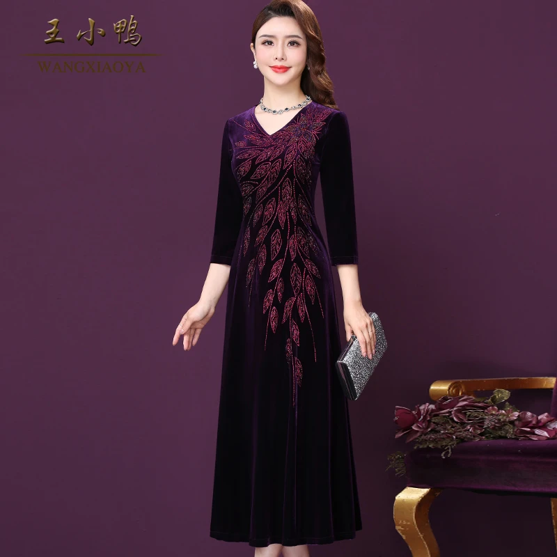 王小鸭W-JY-72679X妈妈春秋年女新款气质长袖舒适烫钻典雅妈妈装