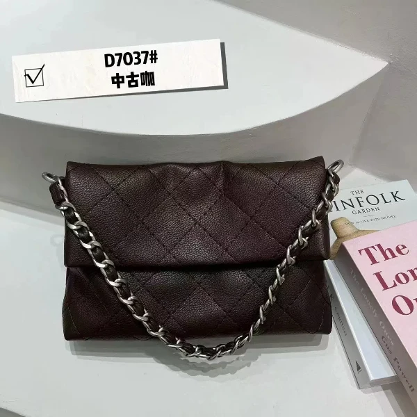 【佐伊甄选】ZT-D7037-中古咖轻奢女士时尚通勤小众气质百搭斜挎包