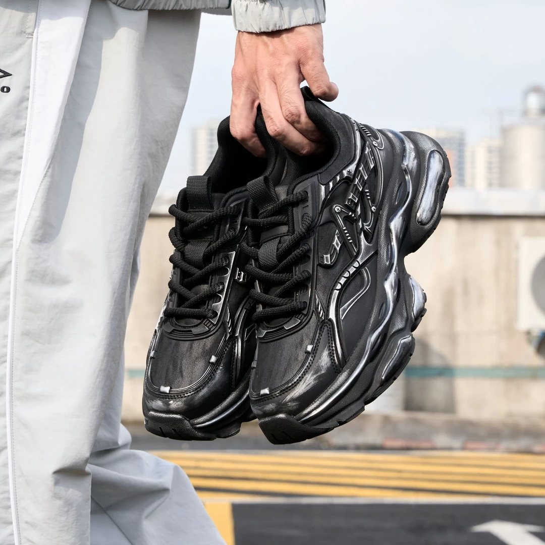 康龙男鞋复古风擦色黑武士时尚休闲鞋简约百搭软底韩版老爹鞋户外