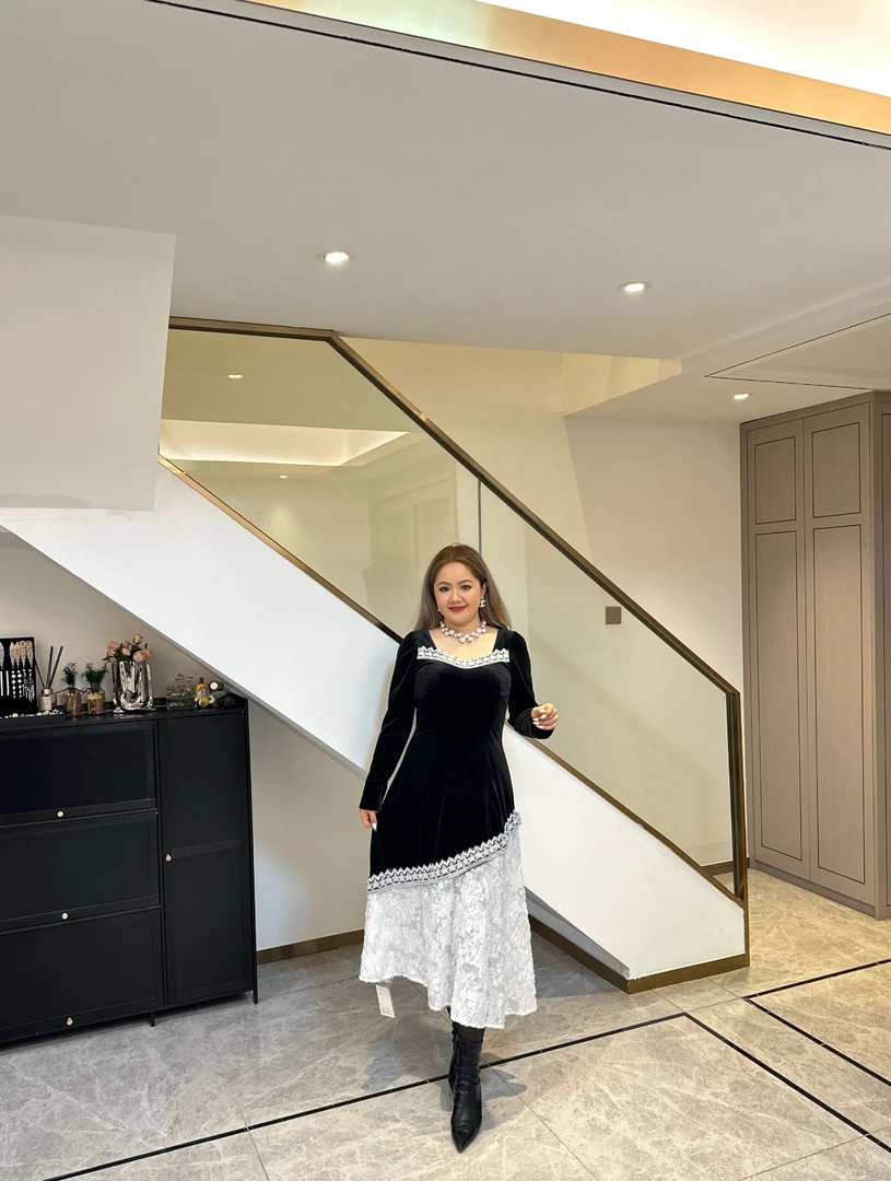 A&N  法式赫本风黑色显瘦丝绒拼接亮片蕾丝连衣裙