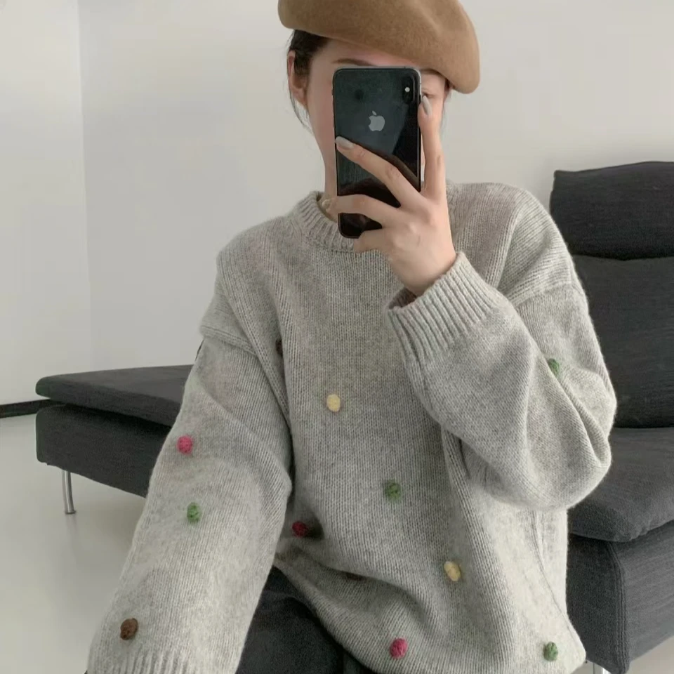 韩系甜美重工立体彩色毛球宽松毛衣(含100%羊毛)