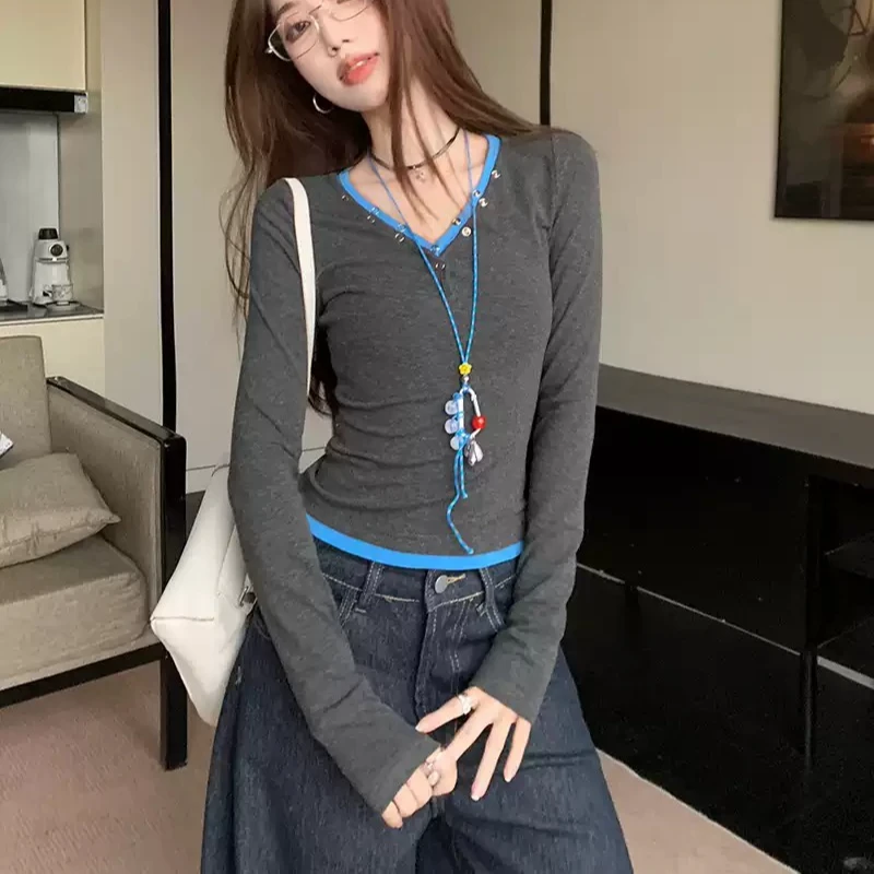 韩系灰色假两件v领T恤女早秋chic甜辣妹设计感修身打底衫短款上衣