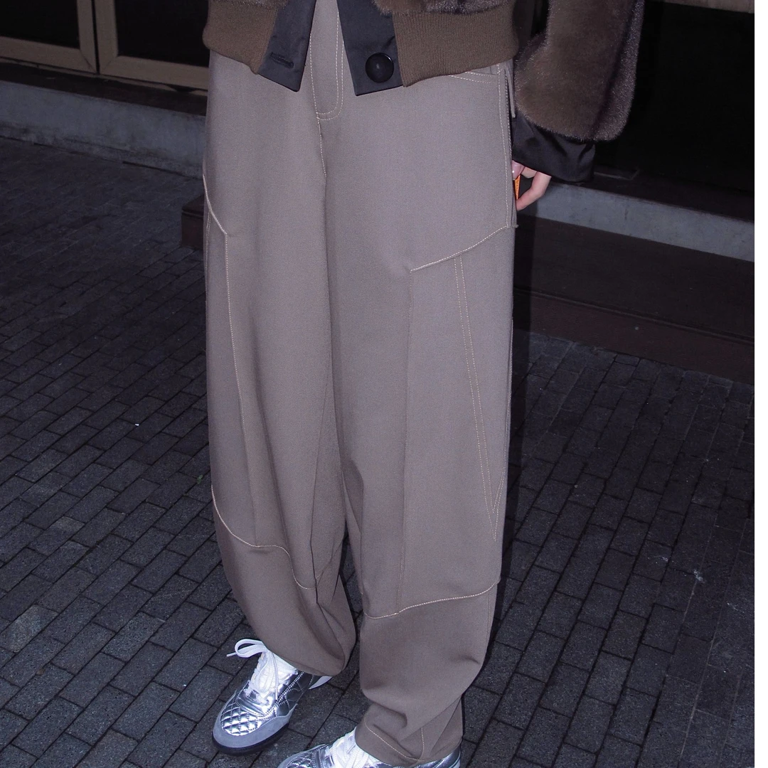 SUSU SELECT｜‘明线通勤’撞色线装饰分割廓形休闲长裤