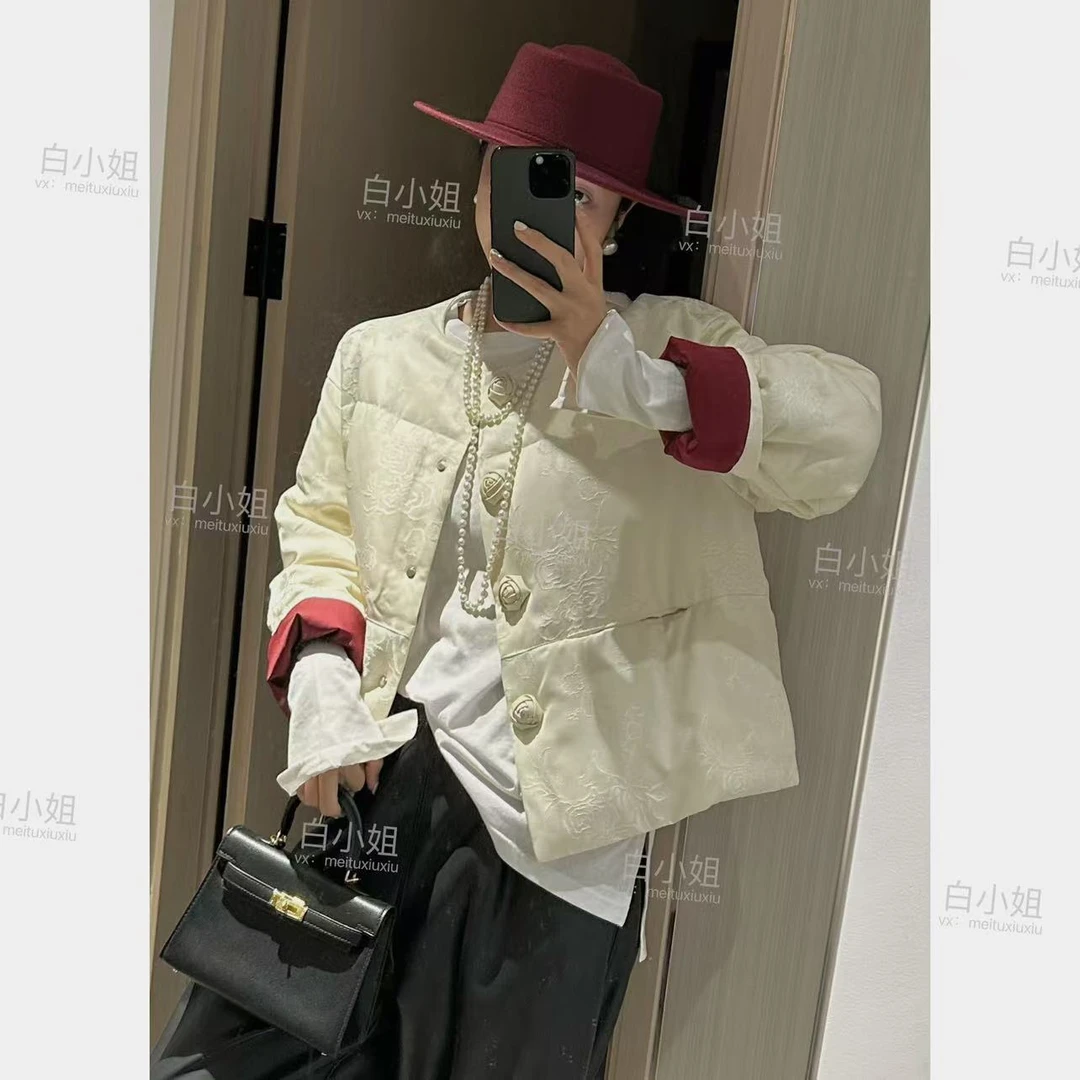 【白羽】花朵扣新中式国风肌理感提花白色女冬季复古短外套