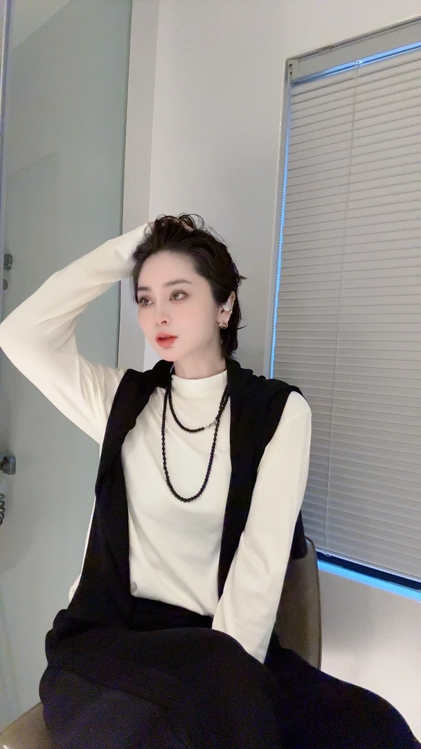 FANYE 2024冬季极简轻奢百搭双色男女同款打底长袖7770