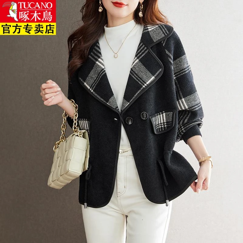 啄木鸟秋冬毛呢外套女2023新款洋气复古翻领加厚针织毛衣开