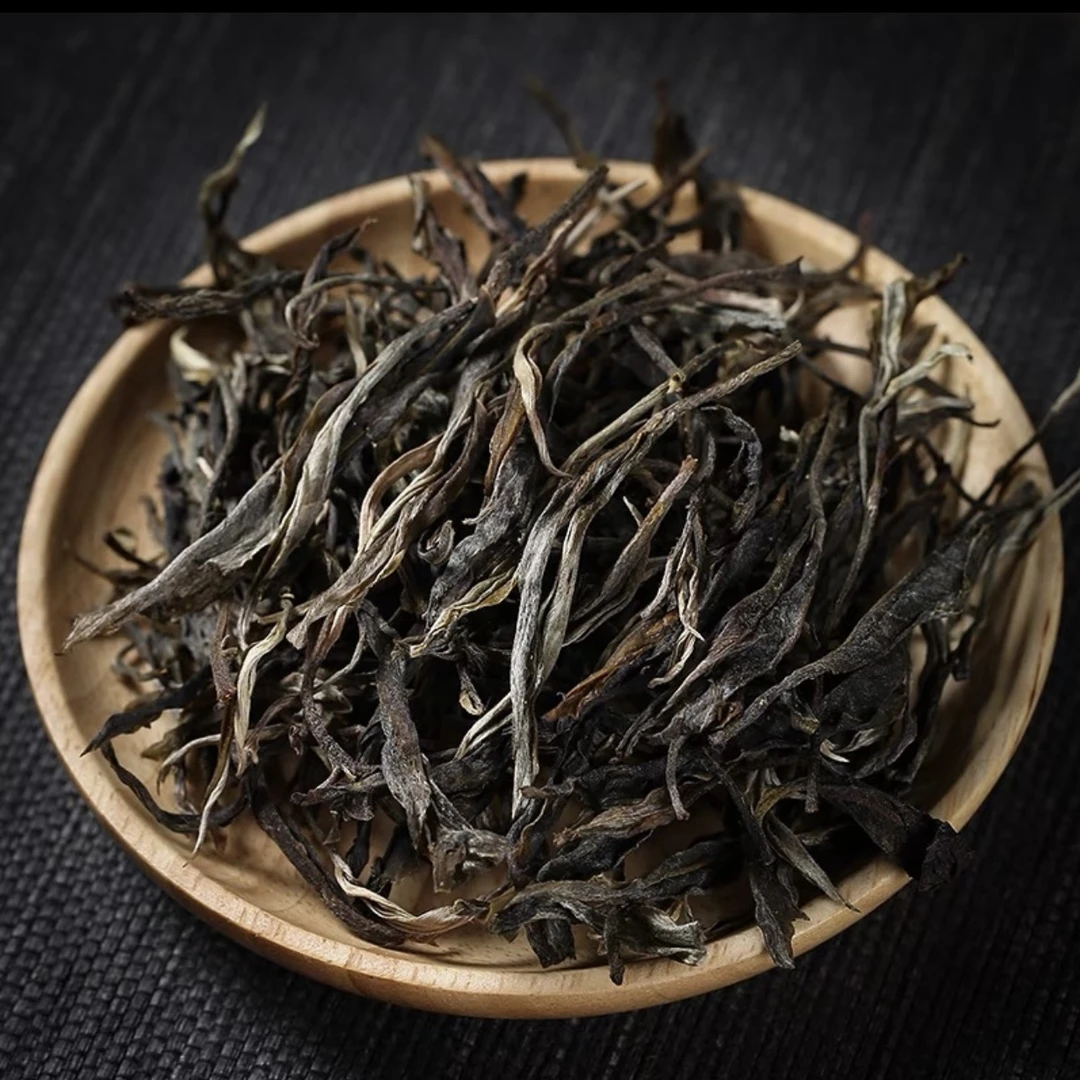 2024年头春头采，汤色透亮，中树（生普散茶）香气足④