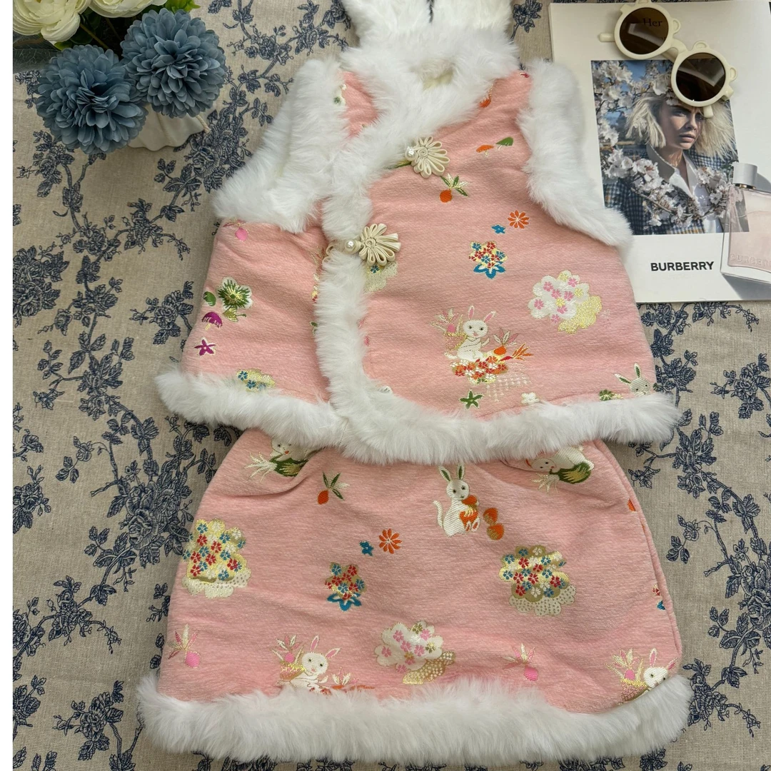 女宝宝玉兔宝宝年服拜年服洋气套装连衣裙内里加绒中式冬季绣花