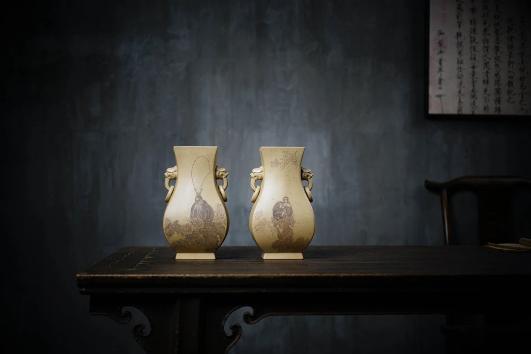 【知守.茶器】猿心禅定紫砂赏瓶 | 储亚军陶刻作品