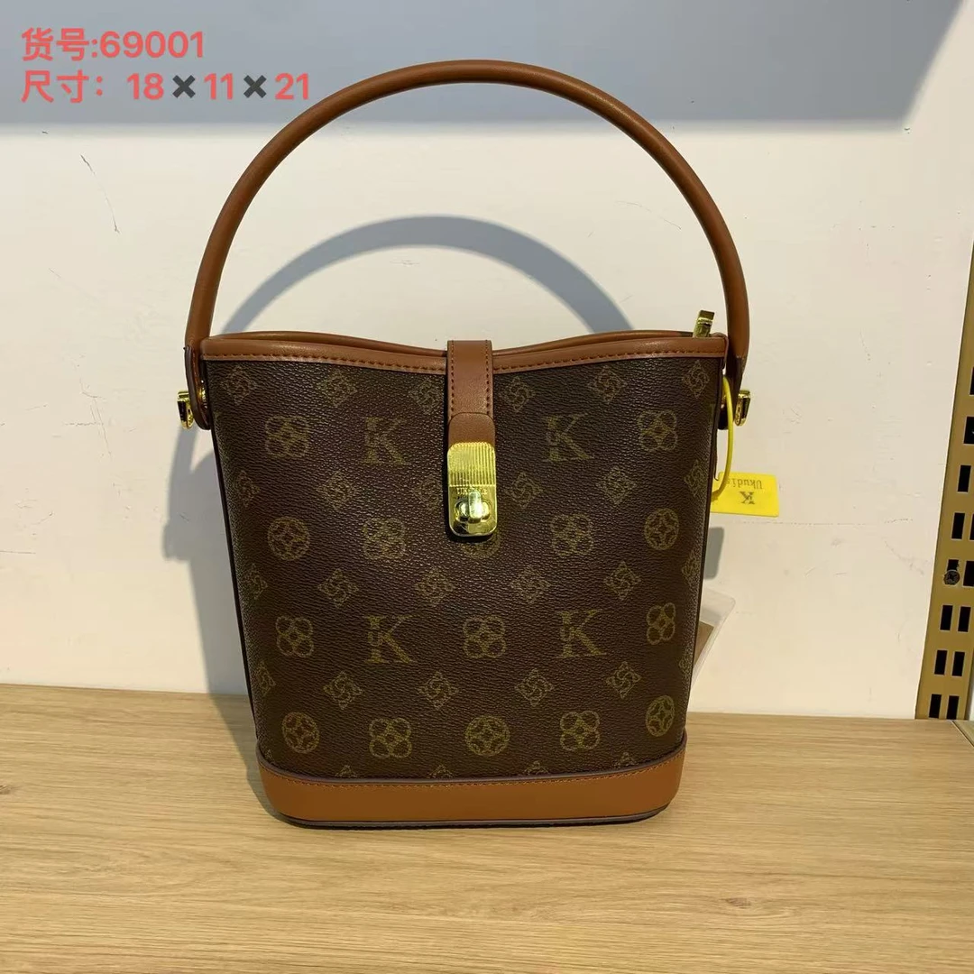 2025优库迪斯品牌专场复古单肩斜挎包单肩包时尚包轻奢女包69001