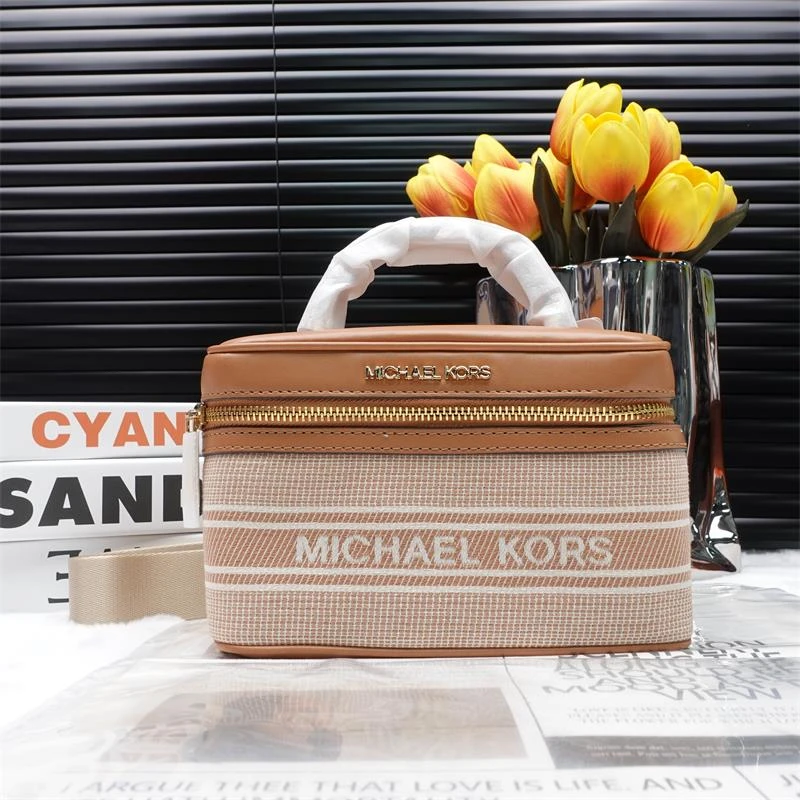 95新 MICHAELKORS/迈克高仕 单肩包/T_ZY0000410633
