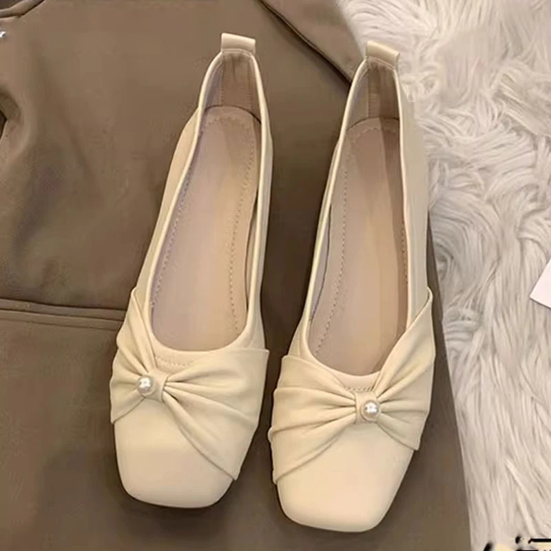 法式低跟玛丽珍晚晚温柔鞋新款平底百搭配裙子奶奶鞋妈妈鞋子瓢鞋