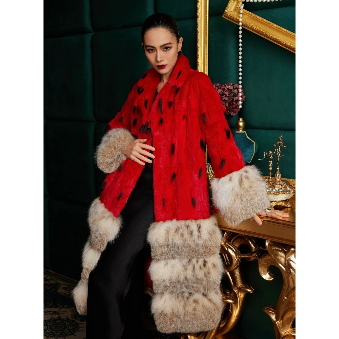 【奉为至宝】2025年冬季新款女装大衣女外套S23479红色