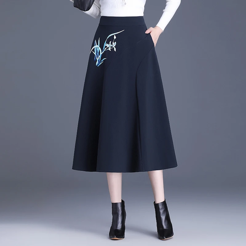 刺绣国风高腰A字裙中长款半身裙女2024秋冬新款显瘦宽松蓬蓬伞裙