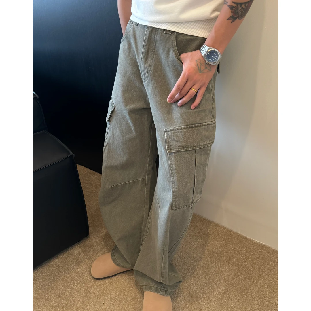 ZHENGYE  秋冬系列大口袋弯刀设计宽松工装休闲裤
