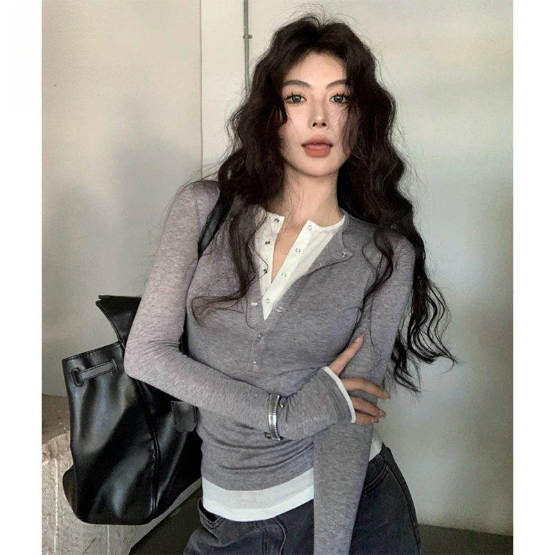 灰色假两件V领长袖T恤打底衫女秋冬新款修身显瘦内搭短款上衣体恤