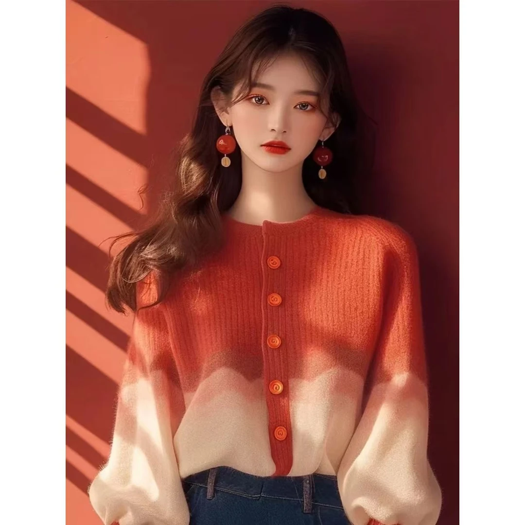 撞色软糯毛衣女灯笼袖2024秋冬新款法式时尚高级髦洋气针织衫上衣