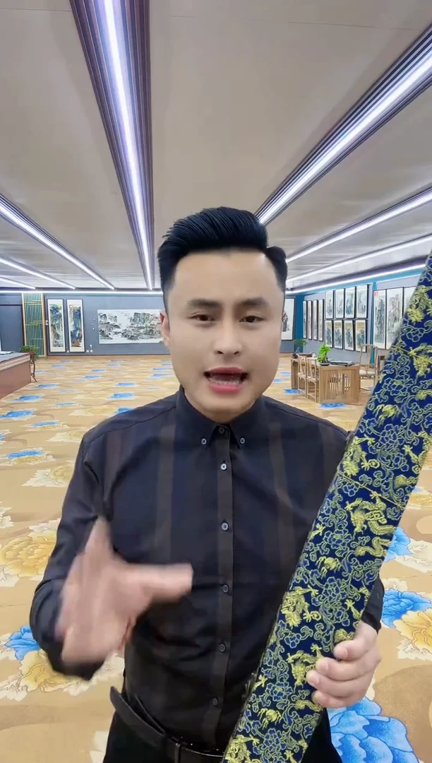 【闪购商品】绘画聂锁成-四尺对开龙纹宣-室雅兰香