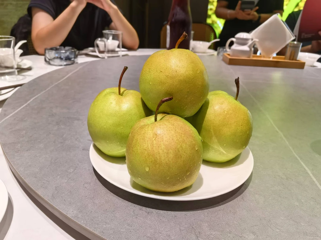 晋美人玉露香梨越吃越美丽不是所有的玉露香梨都叫晋美人包邮到家