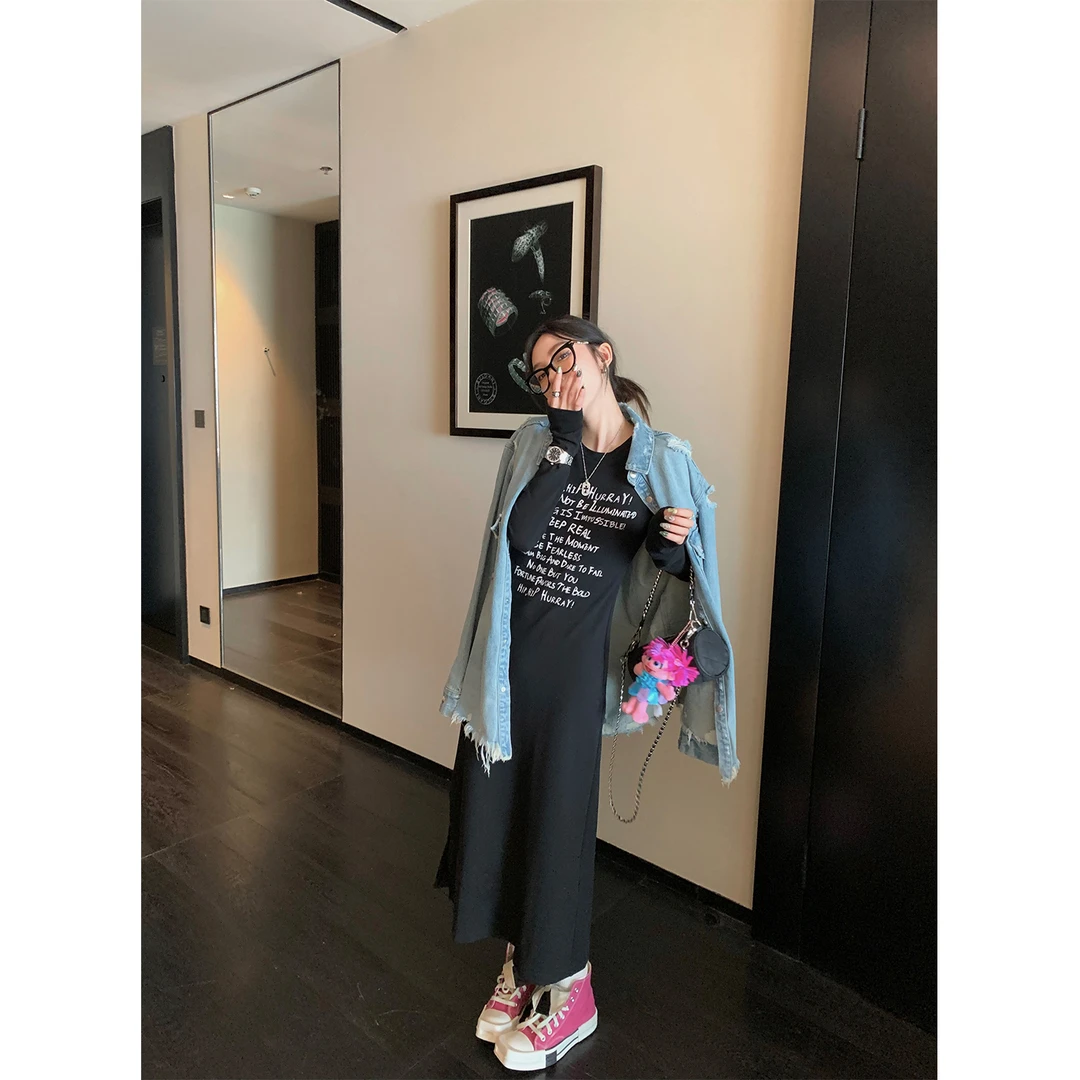 区区欧阳黑色印花连衣裙女冬季内搭修身长款针织裙子OY23ESZ0149