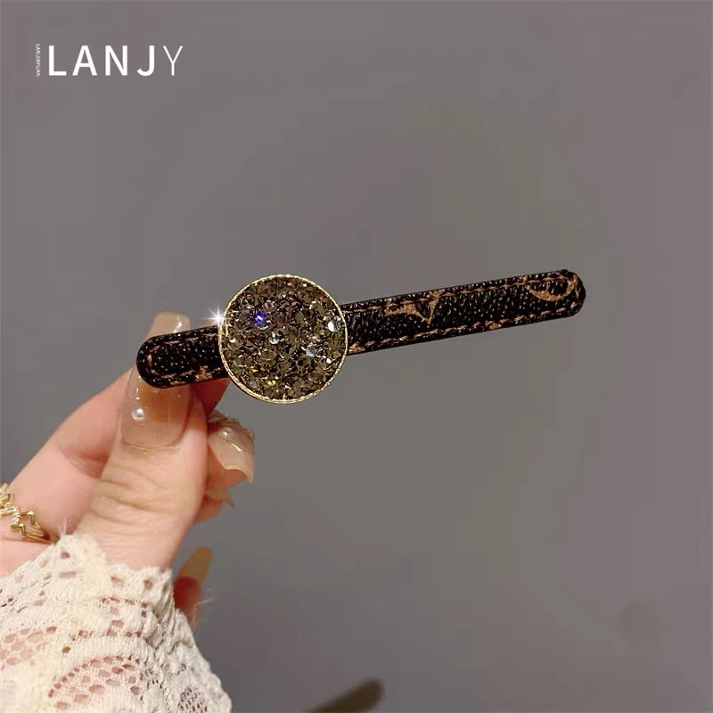 主播自留高级配饰