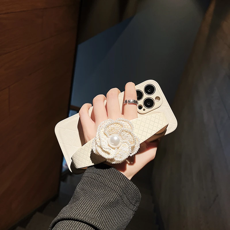 山茶花护腕iPhone16promax手机壳腕带适用苹果15防摔14/13/12/11