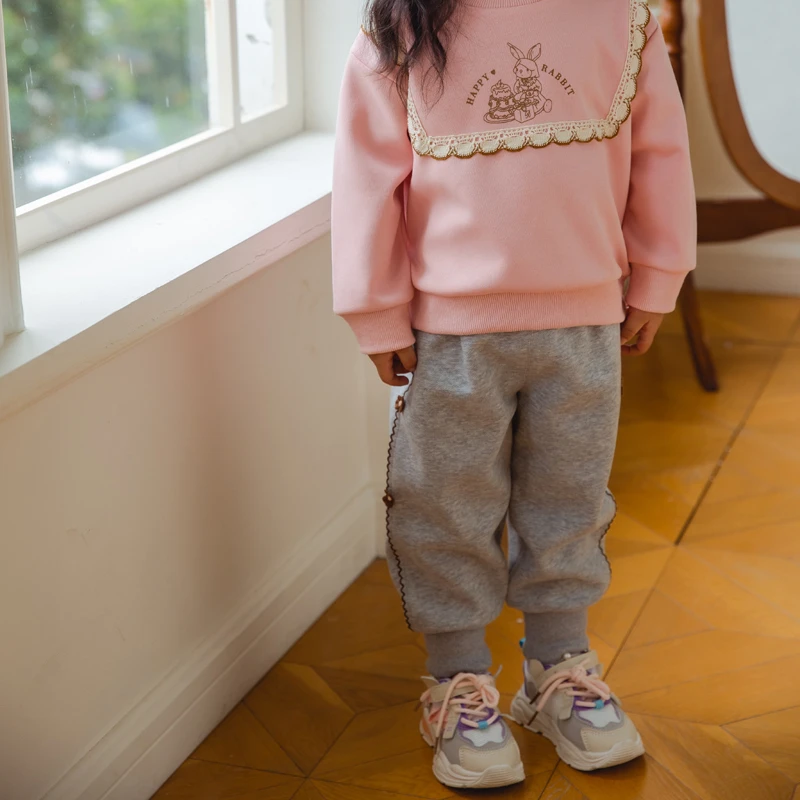 品牌童装春秋新款卫裤运动休闲百搭花朵长裤XGK45669