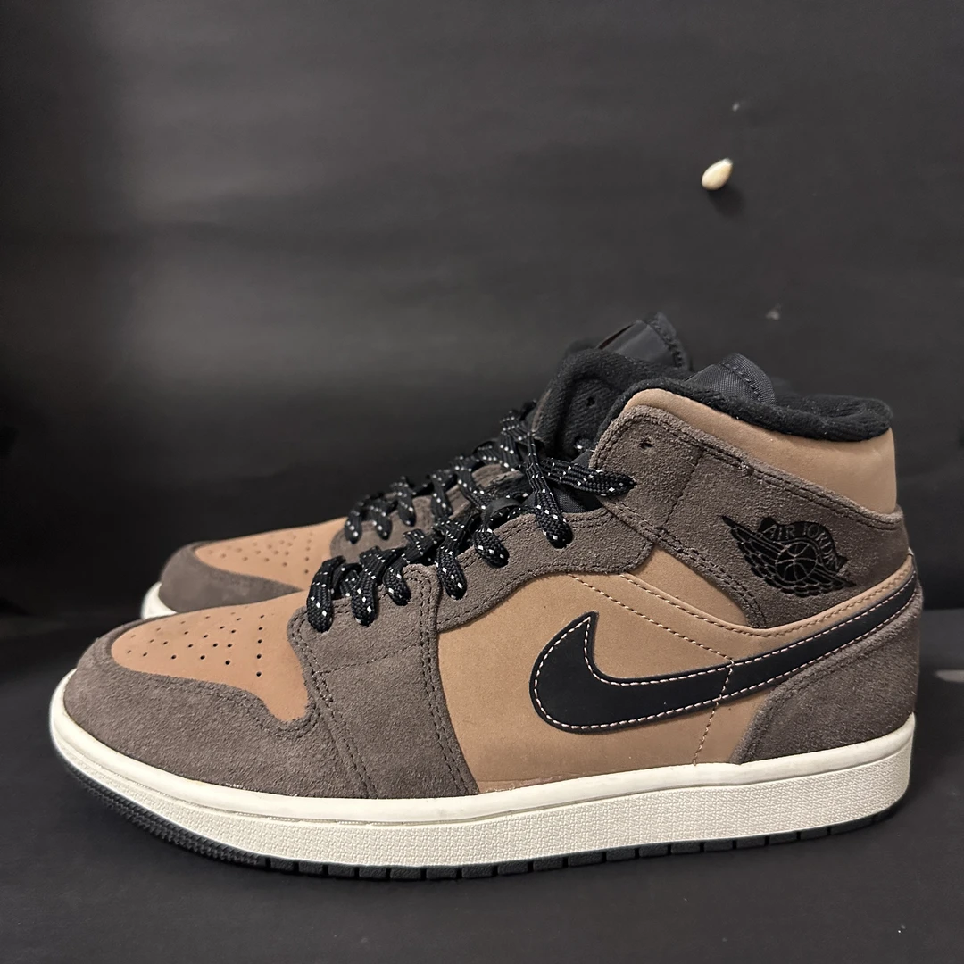 二手/42.5码Nike aj1 深巧克力色 中帮复古篮球鞋