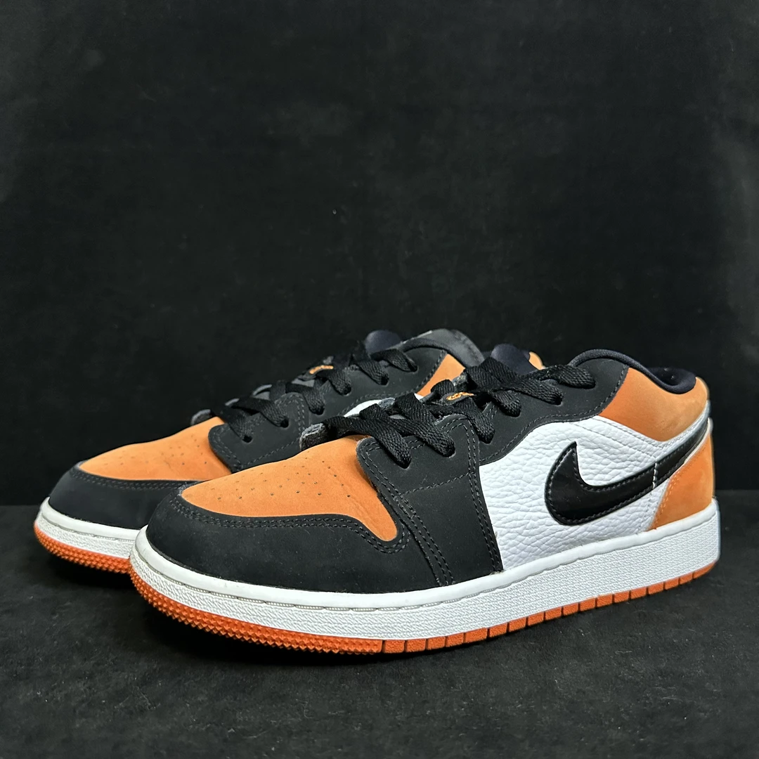 二手/ 38.5码/ aj1 白橙扣碎 低帮 复古篮球鞋 假一罚四 公价2189