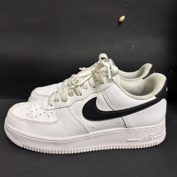 二手/42.5码Nike 空军一号 黑白 经典复古休闲板鞋
