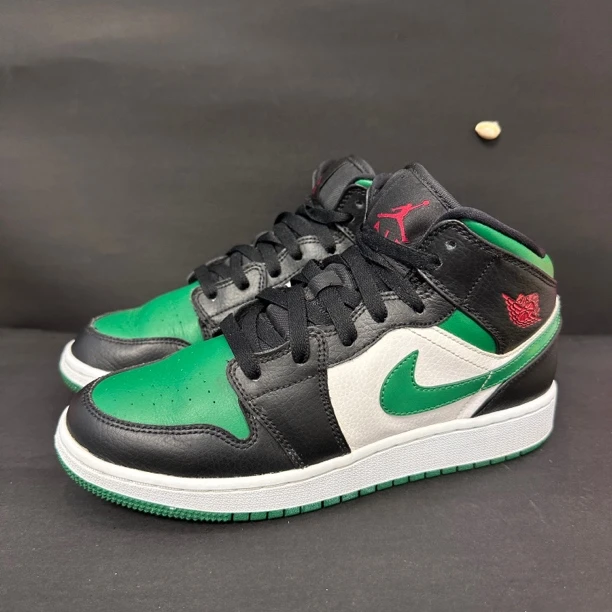 二手/38码Nike aj1 mid 黑绿 中帮复古板鞋 假一赔四