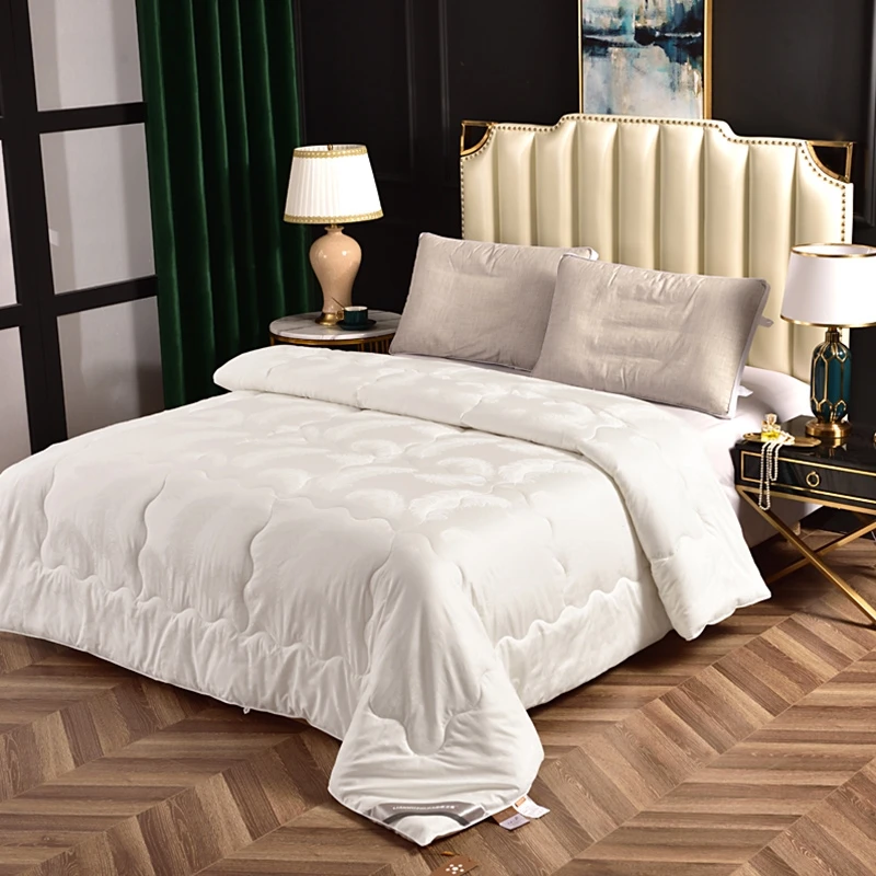 厂家直销高级羊毛被保暖被