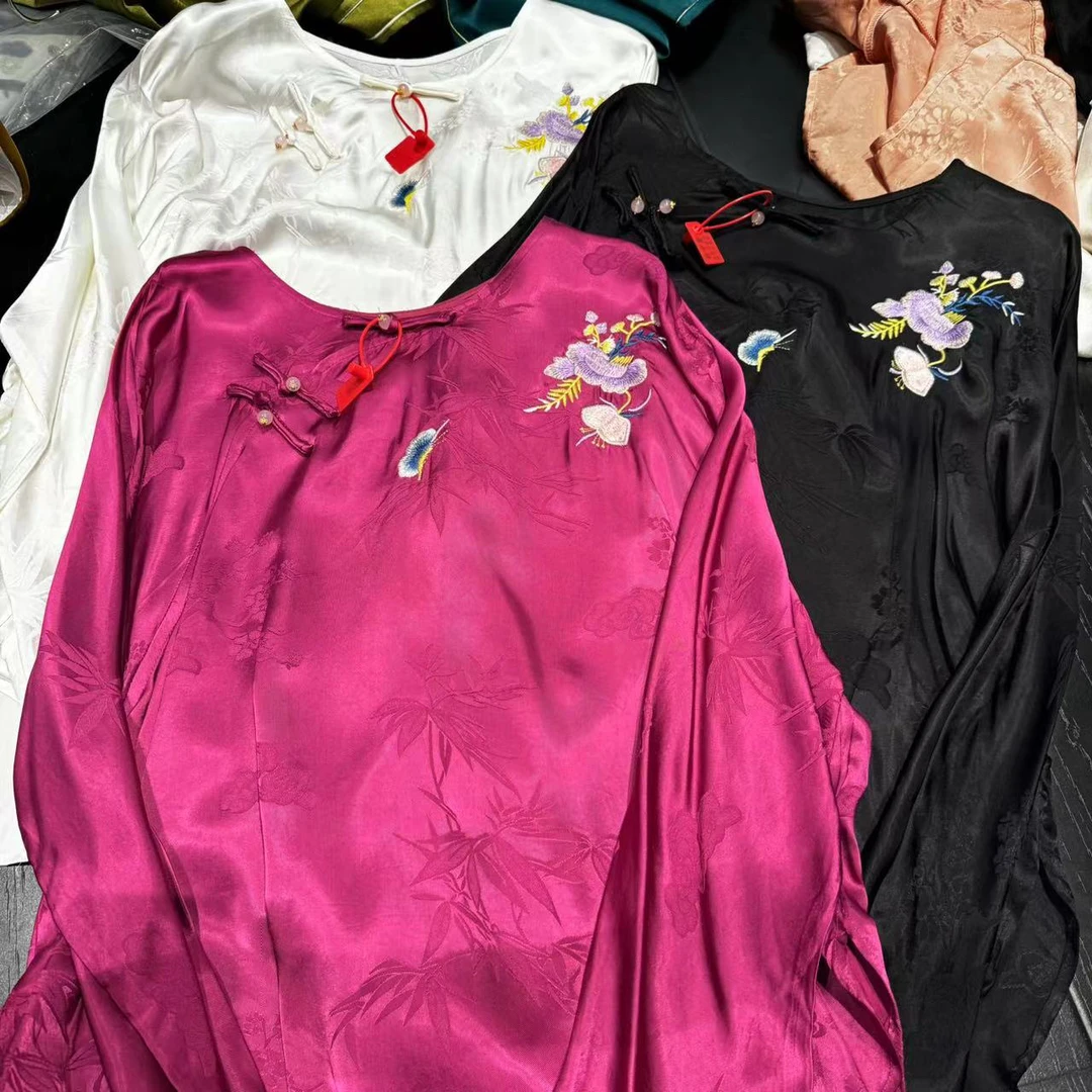 6060#重工时尚圆领百搭拼接刺绣卫衣打底